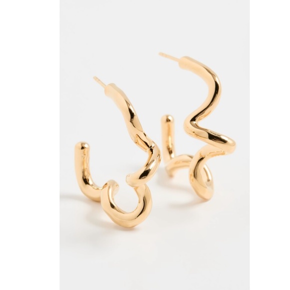 60. MISSOMA Squiggle Large Curve Hoop Earrings Gold - Picture 1 of 7